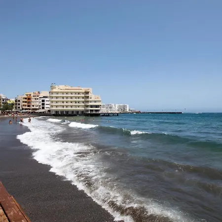公寓 Beachfront With Panoramic Sea Views *
